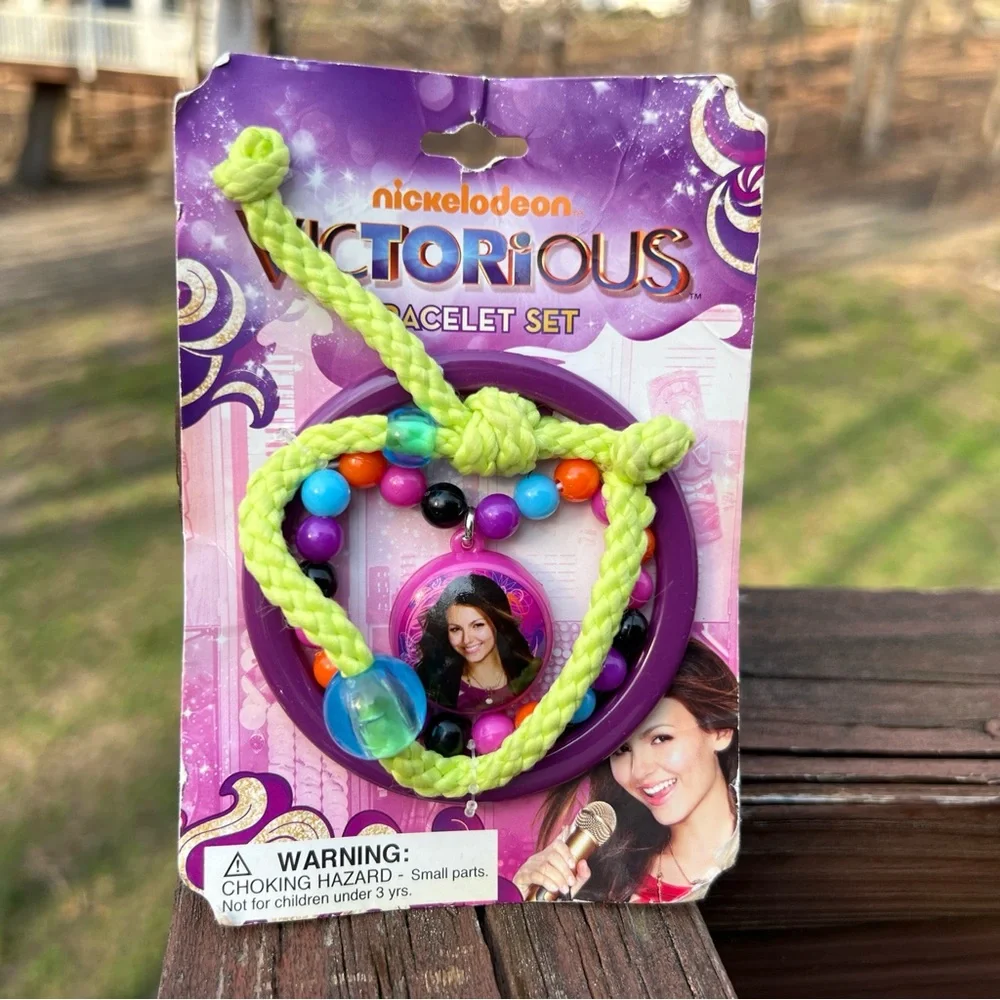 Nickelodeon Victorious Bracelet Set + Necklace Set 2012 Viacom Kidcore Jewelry - Picture 2 of 16